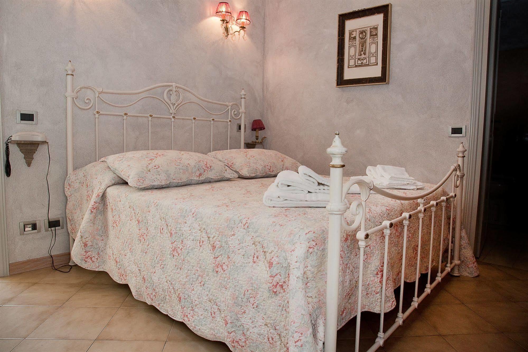 Hotel La Petite Maison Viareggio Exteriör bild