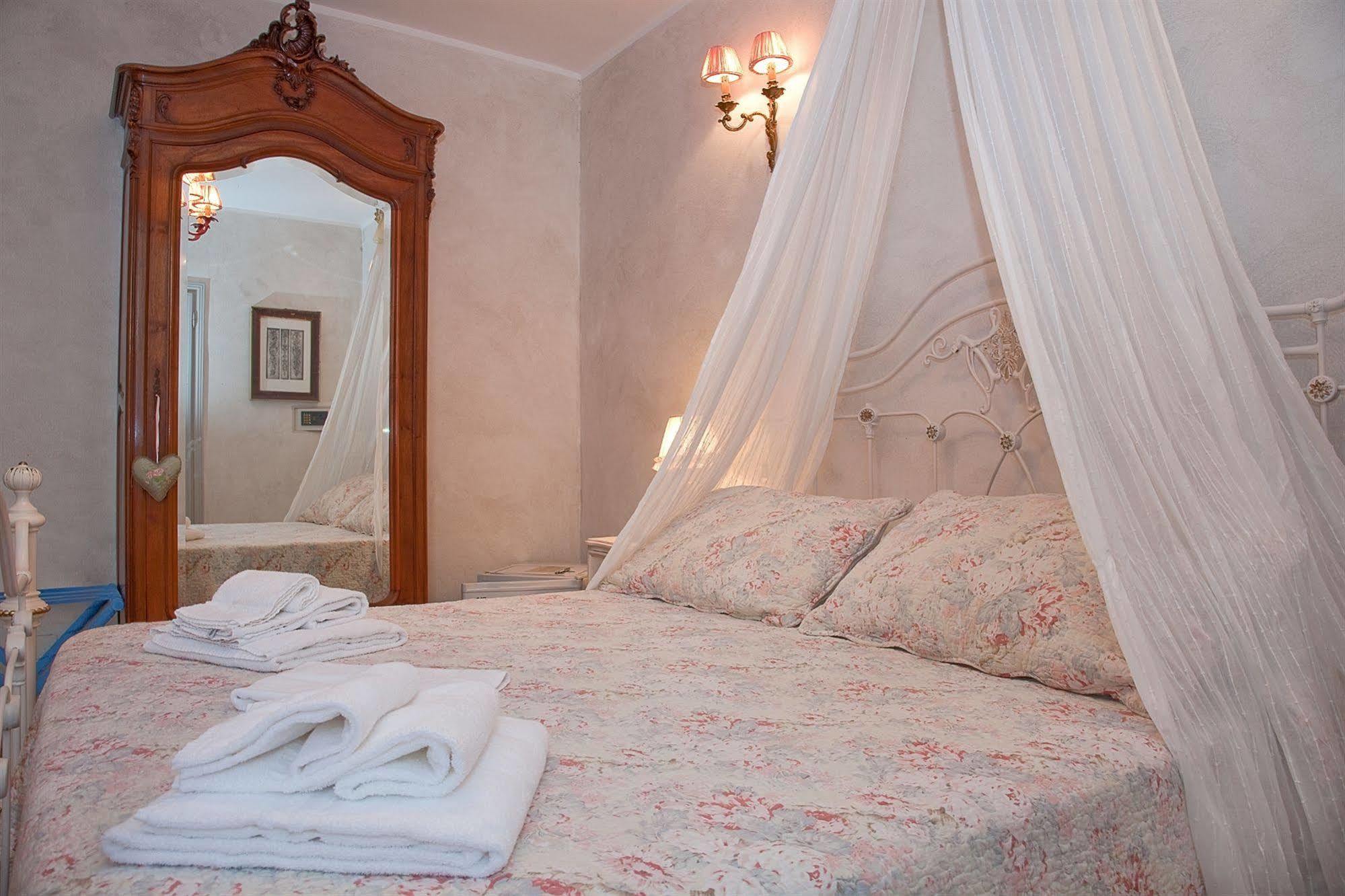 Hotel La Petite Maison Viareggio Exteriör bild