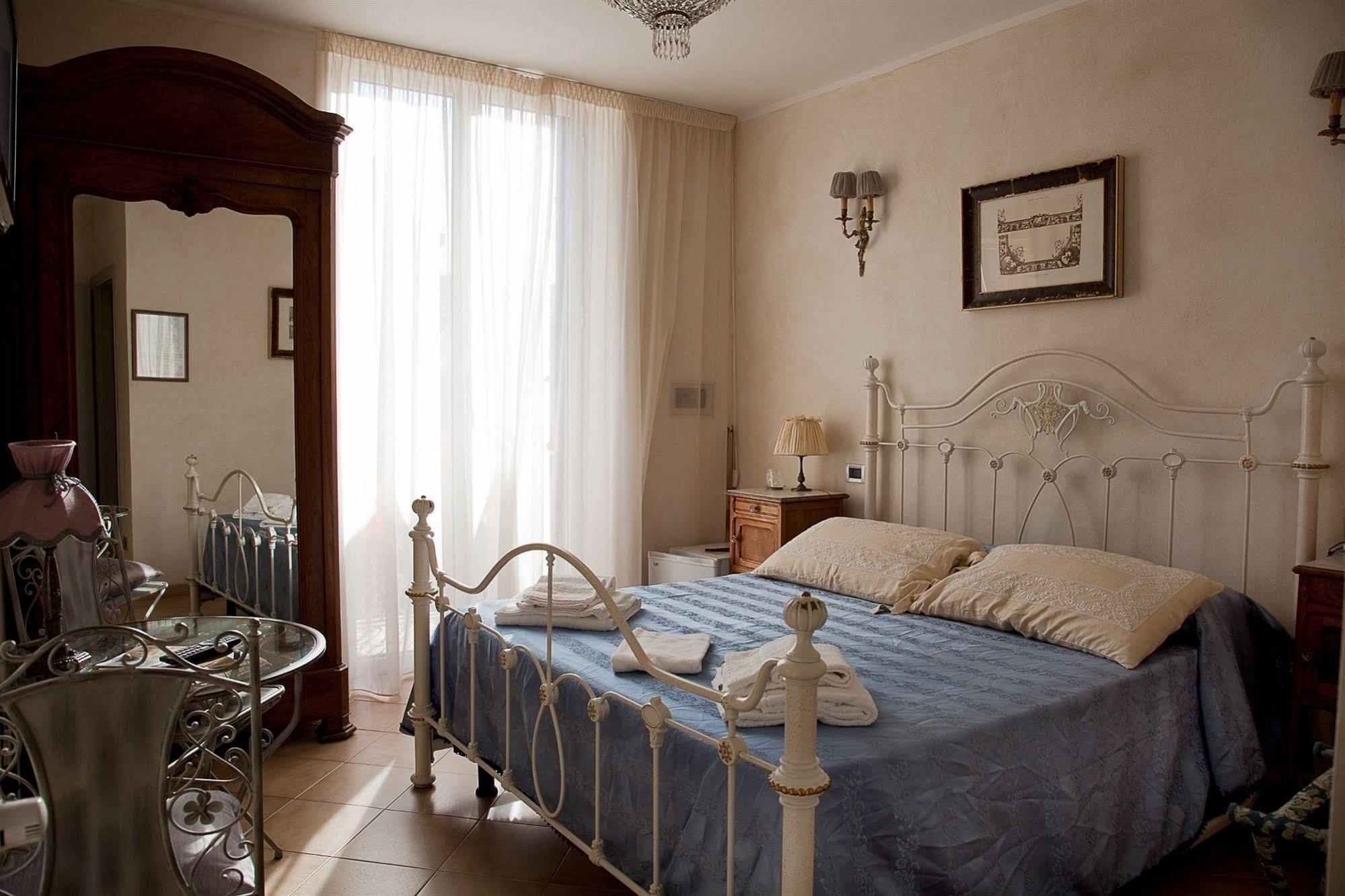 Hotel La Petite Maison Viareggio Exteriör bild
